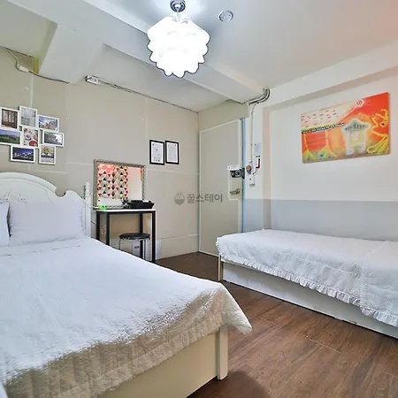 Hongdae Style Guesthouse Seoul Exterior photo